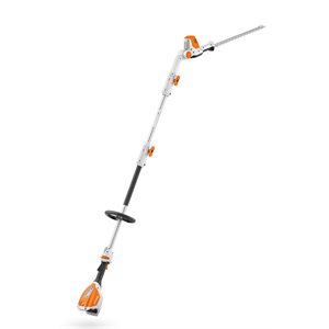 HLA56 TAILLE-HAIE LONGUE PORTÉE 18'' À BATTERIE (AK)